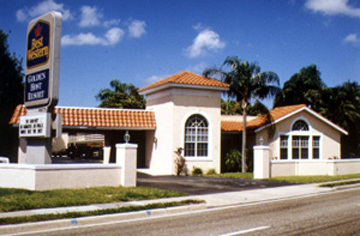 Hotel Golden Host Resort