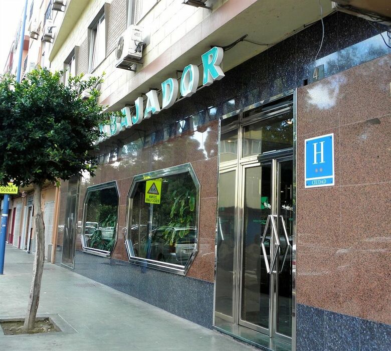 Hotel Embajador