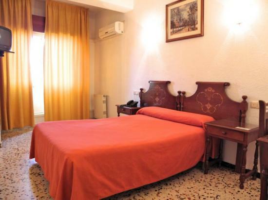 Hotel Embajador