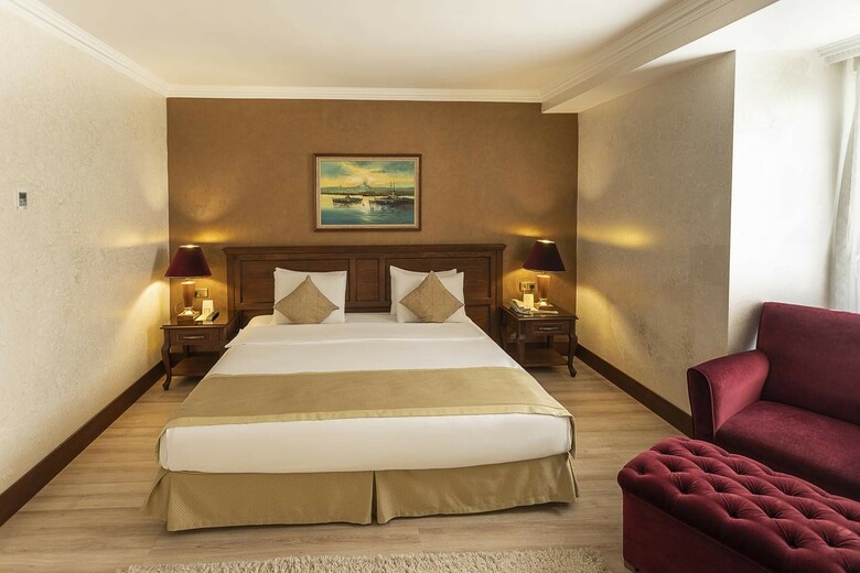 Hotel Occidental Taksim
