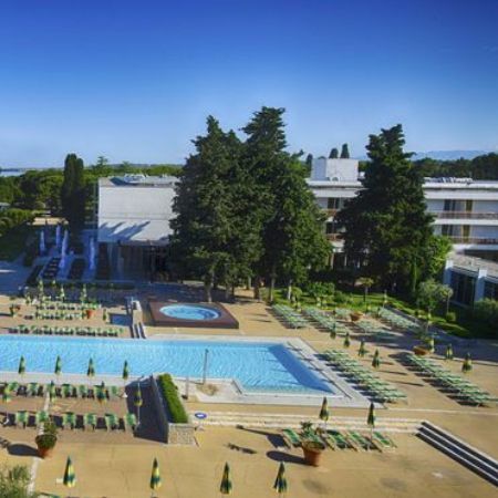 Hotel Falklensteiner Funimation Borik