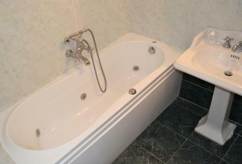 Bed & Breakfast Charming Villa Marcialla