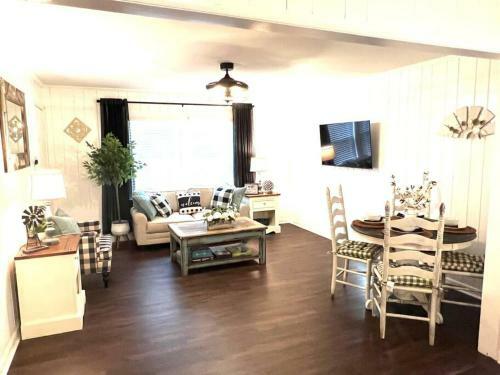 Apartamento Farmhouse At The Quadruplex; Beautiful, Spacious