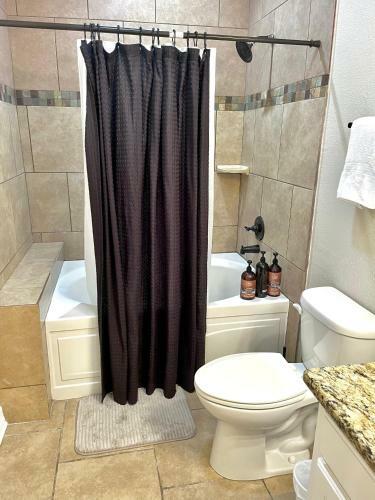Upscale Downtown Apartment