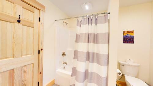 Winters Way Cabin