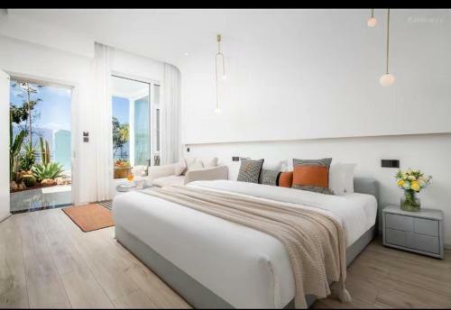 Aparthotel Alice Garden Sea View B&B