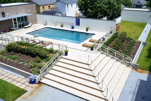 Bywater Luxury 2