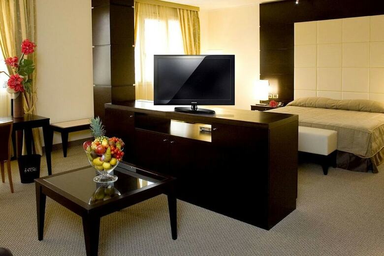 Hotel Airone