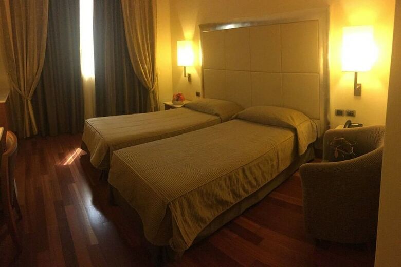 Hotel Airone