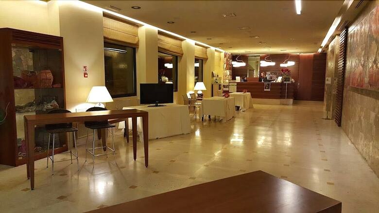 Hotel Airone