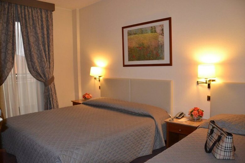 Hotel Airone