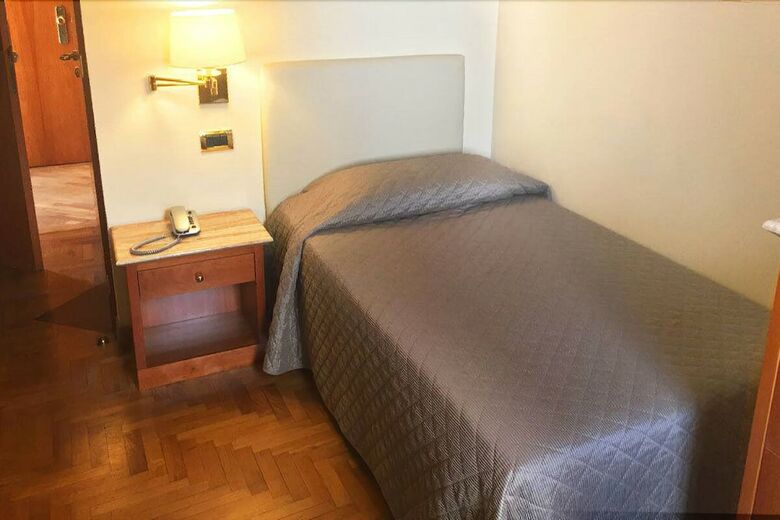 Hotel Airone