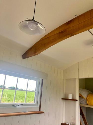 Cranfield Retreat & Glamping - Yurt & Shepherds Hut