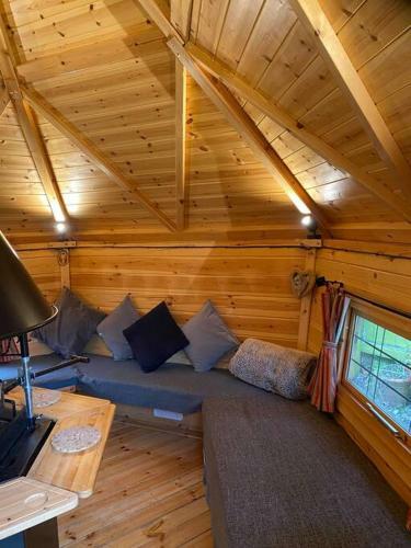 Luxury Central Townhouse, With Bbq Cabin & Parking
