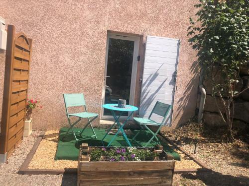 Hostal Chambre D H�tes Ind�pendante Dans Village M�di�val