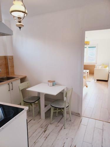 Apartamento Superbe Appartement En Plein Centre-ville De Cr�py
