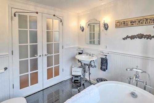 Grasonville Home With Private Pool On The Water