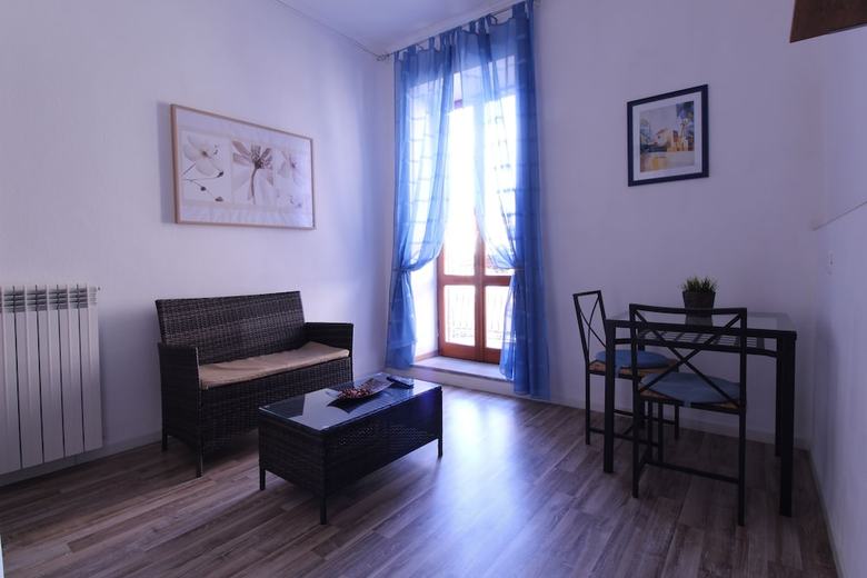 Hostal B&B La Rocca
