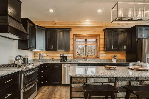 Water & Mountain Retreat