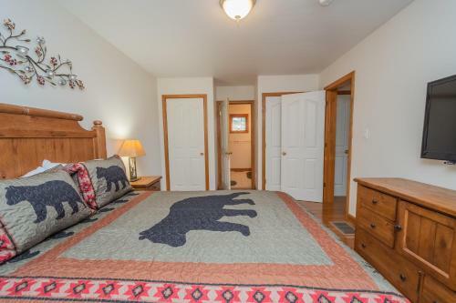 Captain's Cabin