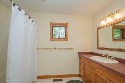 Captain's Cabin