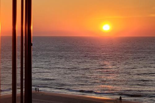 Golden Sands V