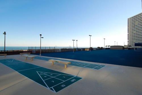 Golden Sands V