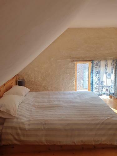 The Lamb Shed - Peaceful Small Barn On Lovely Farm