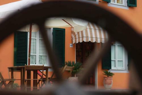 Bed & Breakfast Lucca Fora