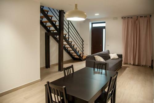 Angelo Apartments