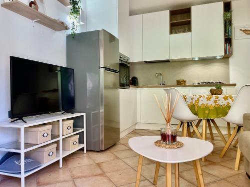 Apartamento Casa Sibilla. Appartamento Con Giardino E Piscina.