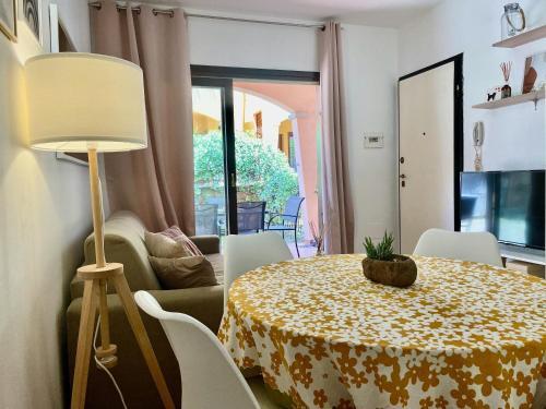 Apartamento Casa Sibilla. Appartamento Con Giardino E Piscina.