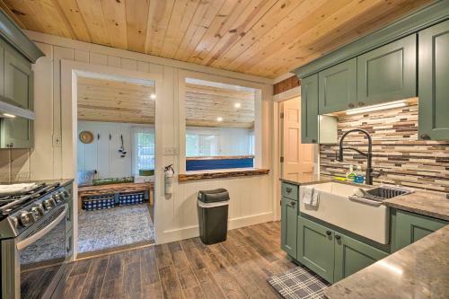 Lakefront Battle Creek Home With Fishing Dock!