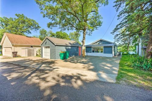 Lakefront Battle Creek Home With Fishing Dock!