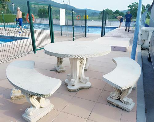 Acogedor Apartamento de 2 Habitaciones Con Piscina
