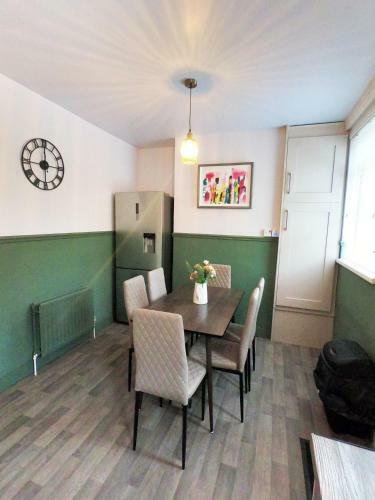 3 Bedroom Boutique Home, Newcastle Town Centre