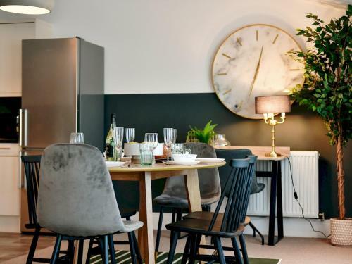 Pass The Keys Perfectly Located Stylish 2 Bed Home With Parking