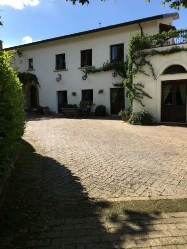 Il Casale Di Riardo B&B