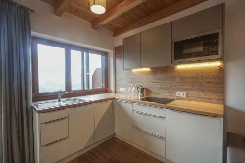 Hostal Exzelent Berna Mountain Residence