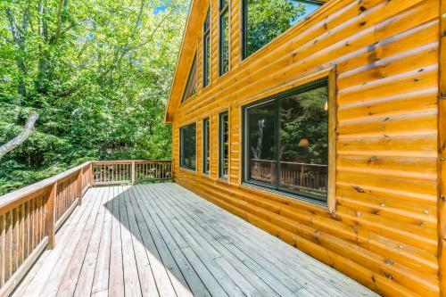 Treetop Getaway