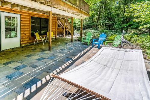 Treetop Getaway