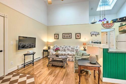 Apartamento Lovely Couples Haven By Lakes, Trails, Dtwn!
