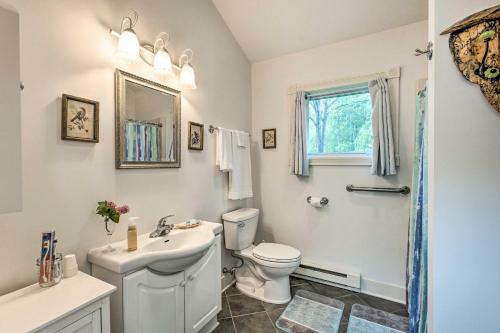 Apartamento Lovely Couples Haven By Lakes, Trails, Dtwn!