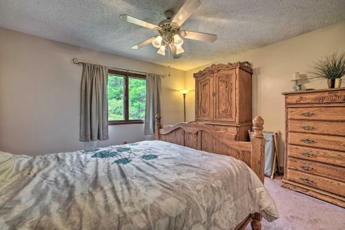 Mancelona Home With Deck, 8 Mi To Torch Lake!