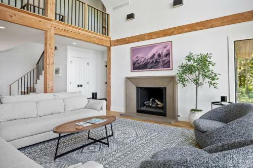 Lake Michigan - Private Waterfront Home