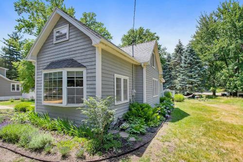 Six Pines Cottage