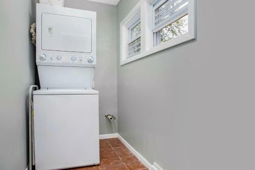Six Pines Cottage