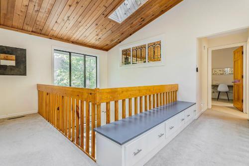 Lovely Lakewood Getaway