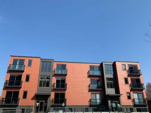 Modern State 209 Just Blocks Away From The Bay