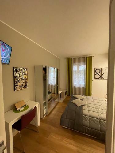 B&B Smart House